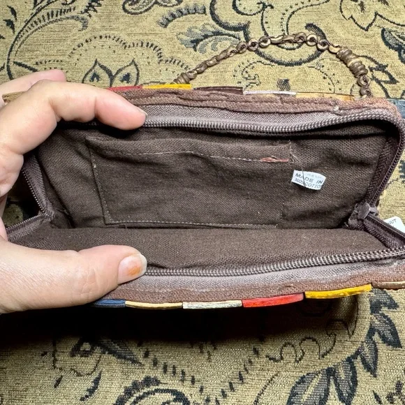 Handcrafted Coconut Shell Purse - Picture 9 of 15